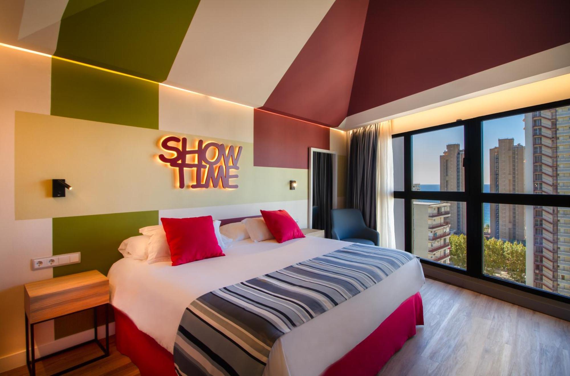 Marina Resort Benidorm - The Original Benidorm Vibe Room photo